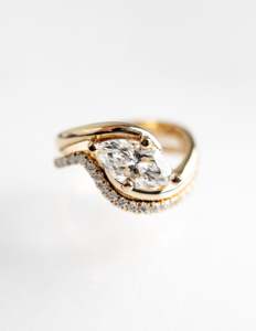 Nuevo diseño VVS2 D Color Lab Grown Diamond 1,0-2.0ct MARQUISE Cut Solitaire Fine 14K Conjunto de anillo y banda de joyería de oro sólido - Product Image 5