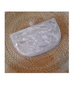 กระเป๋าคลัทช์โบฮีเมียนสำหรับผู้หญิงพร้อมกระดุมปิดโลโก้แบบกำหนดเองวัสดุเรซิน-ของขวัญแฟชั่นสำหรับสวมใส่ในงานปาร์ตี้ - Product Image 3