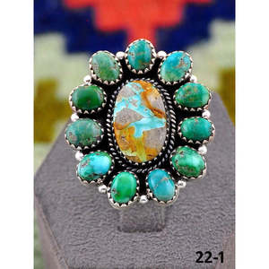 Anillo Ajustable Hecho a Mano en el Suroeste con Turquesa Royston y Engaste de Plata de Ley para Regalo - Product Image 1