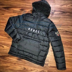 แจ็คเก็ตปักเป้าที่กำหนดเองแจ็คเก็ตผ้านวมทำในปากีสถาน - Product Image 1