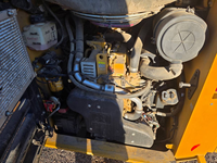 Chargeuse compacte sur pneus CAT 236D, moteur DIT (turbo) 74 ch, faible nombre d'heures (722), poids opérationnel de 6559 lb