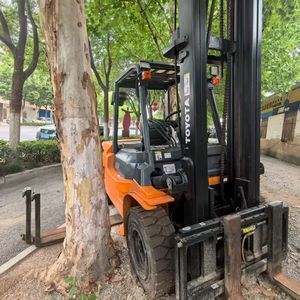 Venta caliente Usado Toyota 50 Carretilla elevadora <span class=keywords><strong>Mini</strong></span> Tractor 5ton Diesel con el mejor servicio Buen estado Core Componentes Motor - Product Image 3