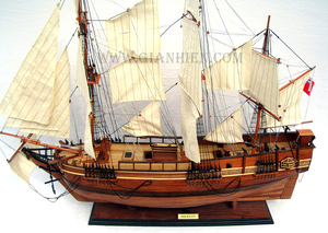 Modèle personnalisé du fabricant Gia Nhien HMS Bounty Modèle de grand voilier en bois de haute qualité Décoration intérieure Peinture quantité minimale de commande bas Cadeau artisanal - Product Image 6
