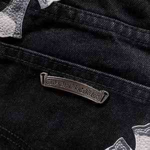 กางเกงยีนส์เดนิมใหม่สำหรับผู้หญิง ผู้จัดจำหน่ายจากปากีสถาน ทรงเอวสูง เหมาะสำหรับออกกำลังกาย สไตล์แฟชั่นเมือง และสวมใส่สบายในชีวิตประจำวัน - Product Image 4