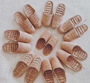 Pantuflas de Jacinto de fibra natural para compradores mayoristas centradas en el abastecimiento ético y la artesanía artesanal - Product Image 4