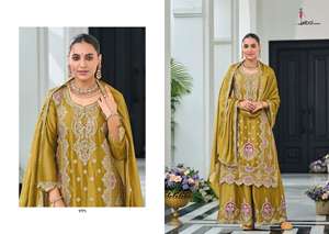 Diseñador de lujo Heavy Chinon Salwar Kameez con bordado perfecto para bodas y fiestas disponible a granel desde la India - Product Image 4