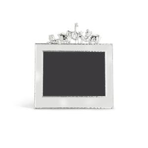 Cadre photo en métal élégant avec des motifs ornés et une finition antique pour une décoration intérieure exquise et sophistiquée - Product Image 1