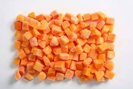 Bulk frozen ripe papaya cube IQF processed offered in premium export quality suitable for commercial food applications and <b>large</b> - Product Image 5