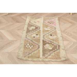 Tapis de 1,5 x 2,8 pieds, tapis turc vintage, tapis persan brun - Product Image 2