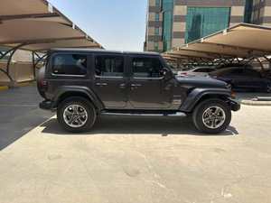 Jeep Wrangler d'occasion 2023, I4 V6, automatique, régulateur de vitesse adaptatif, sièges en cuir, pneus R18, transmission intégrale, conduite à gauche, toit ouvrant, caméra 360°, feux LED, écran tactile, 4.5L - Product Image 4