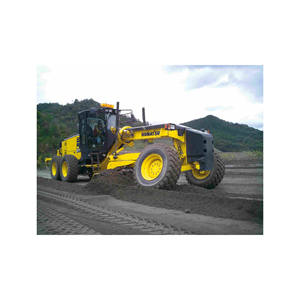 Komatsu 1990 -1 Grader construido para la confiabilidad, con un motor de 130HP, vertedero de 12 pies, palancas de control dual - Product Image 2