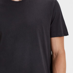 2024 ฤดูร้อนแฟชั่นบุรุษเสื้อ T แขนสั้นจํานวนมากสั่งซื้อขายส่ง OEM สีที่กําหนดเองคุณภาพสูงผู้ชายสวมใส่สบายๆ T เสื้อ - Product Image 5