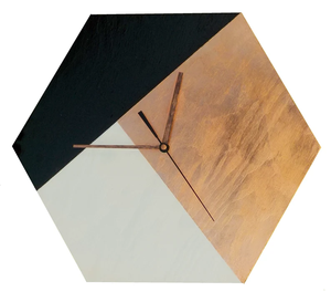 Horloge murale colorée en bois de forme hexagonale pour la décoration de la maison et du bureau à vendre du fabricant indien - Product Image 1