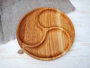 Plateau de service moderne en bois avec compartiments – Assiette combinée au design artisanal, ensemble multi-pièces - Product Image 2