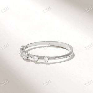 Anillo de Bodas Minimalista Vintage con Diamantes para Mujer, 0.25ctw, Corte Brillante Redondo, Engaste de Puntas, Oro Sólido de 18K, Joyería Fina - Product Image 6