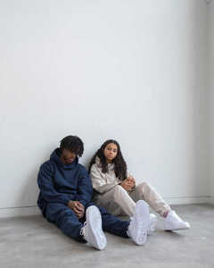 Venta al por mayor de las mujeres de invierno con capucha pulóver con Tie Dye bordado 100% algodón polar personalizable tamaños y colores - Product Image 4