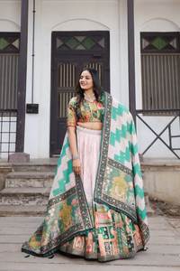 NUEVO DISEÑADOR LEHENGA FANRIC RAYON IMPRESO SEDA LEHENGA CON DISEÑO IMPRESO LISO - Product Image 5