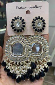 Último diseñador indio al por mayor joyería de jhumka Kundan pendientes nuevas colecciones para mujer elegante colección de pendientes 2024 - Product Image 2