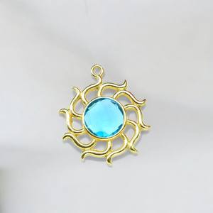 Topaze bleue ronde Quartz pierre précieuse plaqué or breloque mode pendentif-bijoux à breloques en argent 925-bijoux en gros - Product Image 1