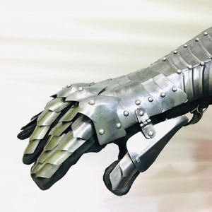 Gantelets en argent Acier Armure médiévale Gants Croisé Guntlets Armure de main médiévale Costume médiéval Costume d'armure - Product Image 2