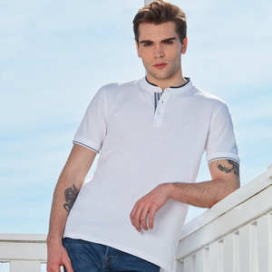Abiti estivi di alta qualità per uomo t-shirt in cotone maniche corte girocollo di colore bianco - Product Image 2