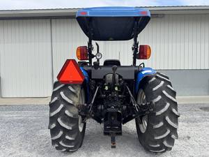 NEW HOLLAND TN70/Venta caliente Nuevo modelo usado reacondicionado New _ Holland T1104 Tractor agrícola 4x4 WD Listo para usar - Product Image 3