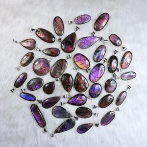 เครื่องประดับจี้แบบฝาใช้ได้ทั้งชายและหญิงที่มีคุณภาพดีเยี่ยมอัญมณีลาบราดอไรต์สีม่วงสวยงามขายปลีก unisex BEZEL - Product Image 6