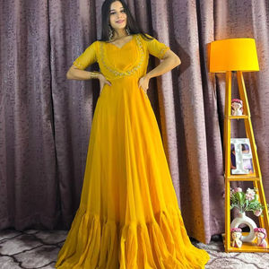 Robe longue brodée et à volants en Georgette de créateur ethnique indien Salwar Kameez pour mariage et fête pour femme - Product Image 1