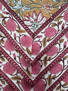 Bloc à main imprimé 100% pur coton Biscotti serviettes florales jaunes pour événements de mariage fêtes et occasions spéciales - Product Image 2