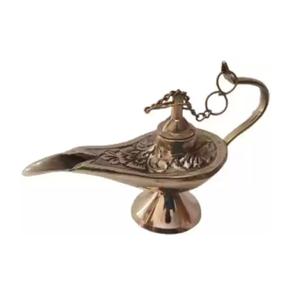 Lámpara de Aladino grabada de latón macizo de alta calidad con acabado dorado, lámpara de Chirag decorativa de mesa de diseño vintage, estilo árabe. - Product Image 2