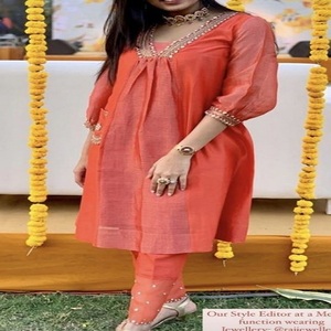 ชุดงานเลี้ยงนักออกแบบ,ชุด Anarkali แบบหนา - Product Image 2