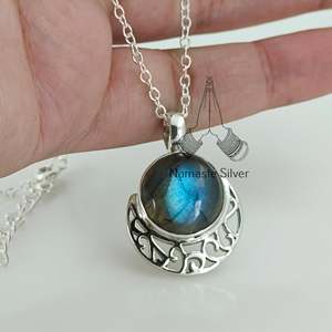 Collar de Labradorita con Plata de Ley 925 Hecho a Mano, Joyería con Detalles en Oro Rosa para Ella - para Cumpleaños, Navidad, San Valentín - Product Image 3