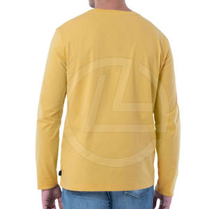 Chemise à manches longues en coton 100% pour hommes, décontractée et confortable pour un look d'été avec coupe décontractée - Product Image 3