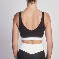 Kivotech OEM ODM logo personnalisé respirant soutien-gorge de sport pour les femmes 4-Way Gym Fitness contraste élégant soutien-gorge de sport 100% qualité