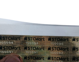 Etiqueta Holográfica de Seguridad Color Dorado, Anti-Falsificación, con Código de Barras, Logotipo Personalizado, Código QR, Material PET, Láser Digital - Product Image 1