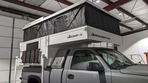 Mini Camper Ultraligero 4x4 para Camioneta, 6 pies, para 4 Estaciones, con Remolque de Viaje Desplegable para Acampar, en Venta en EE. UU./Europa - Product Image 2