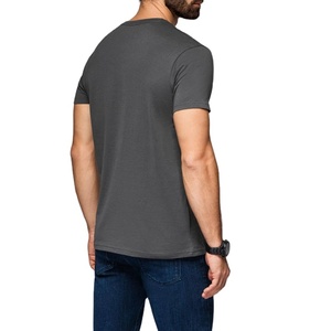 Fabricant de T-shirts en gros à bas prix – Personnalisables, coupe ajustée, extensibles, anti-boulochage, en jersey 100 % coton tricoté - Product Image 6