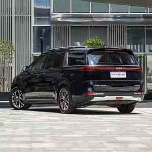 Kia Carnival 2.0T 2024 Essence Boîte Manuelle/Automatique Sièges en Cuir Caméra Arrière Intérieur Sombre Conduite à Gauche Écran Tactile - Product Image 2