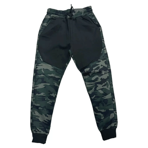 Survêtement d'hiver écologique style camouflage pour hommes de grande taille Design urbain Nouveau camouflage/Noir Ensemble de sweat à capuche et joggers de 2 pièces - Product Image 3