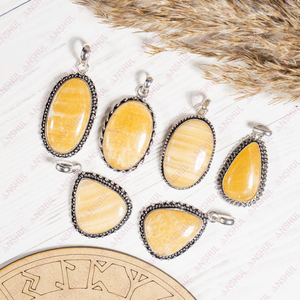 Pendentif en aventurine jaune de qualité supérieure, cristaux de guérison pour la méditation, bijoux pour les occasions spéciales, prix de gros. - Product Image 1