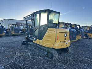 Excavatrice compacte JOHNN DERE 60G 2023 avec cabine et climatisation, moteur diesel refroidi par liquide 3 cylindres 23 CV 2022 - Product Image 4