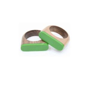 Ensemble de 4 anneaux de serviette en résine artisanale luxueuse 2025, designs uniques, couleurs vibrantes, écologiques, durables, élégants pour la salle à manger - Product Image 1