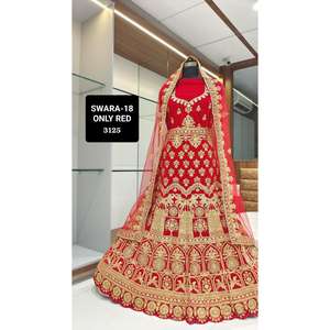 Lehenga Choli tradicional de terciopelo de la mejor calidad con bordado para fiestas y bodas disponible a precios de mayorista - Product Image 5