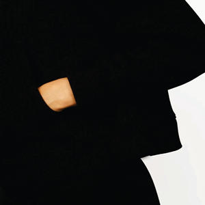 Sudadera con Capucha para Mujer, Color Negro, con Logotipo Bordado, 80% Algodón Peinado, 20% Poliéster, Marca Gym King, con Cinta Lineal de Felpa - Product Image 5