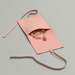 Pochette en velours de luxe avec logo sac à cordon rabat bijoux en daim sacs-cadeaux en velours anti-poussière avec ruban à nœud - Product Image 6