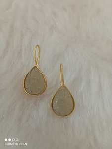 Arte moderno, elegantes curvas, en forma de hoja, Perla de imitación, pendientes de gota de Esmeralda, estilo romántico, moda pesada personalizable para mujer - Product Image 2