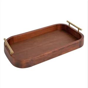 Bandeja de bambú natural para servir alimentos con asas de metal para uso en el hogar y el restaurante Pedido mínimo 20 piezas - Product Image 1