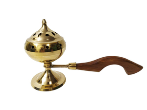 Quemador de Incienso Artesanal de Latón ArtisanVibe con Asa de Madera de Sándalo, Ecológico, para Uso Religioso con Incienso Indio, para Todas las Estaciones - Product Image 4