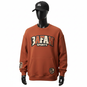 Sweat-shirt pour homme en tissu polaire brossé de qualité supérieure 320 GSM, couleur marron rouille chaude, logo en chenille, sweat-shirts basiques - Product Image 1