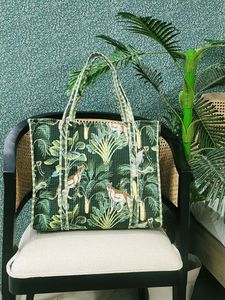 Bolso grande de algodón acolchado con rayas florales bohemias hecho a mano para mujer, respetuoso con el medio ambiente, Reversible, elegante, diseño abierto, dos modas - Product Image 2